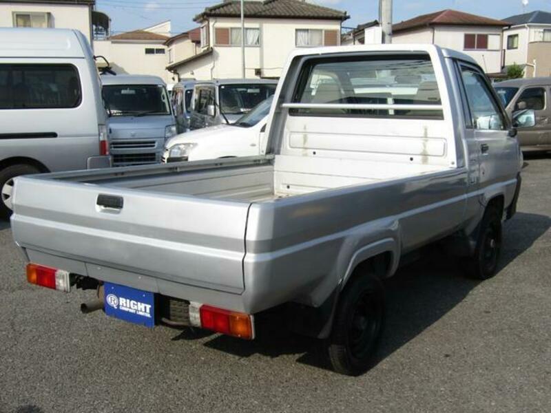 TOWNACE TRUCK