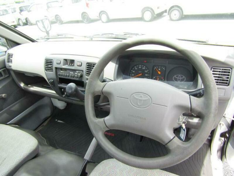 TOWNACE TRUCK