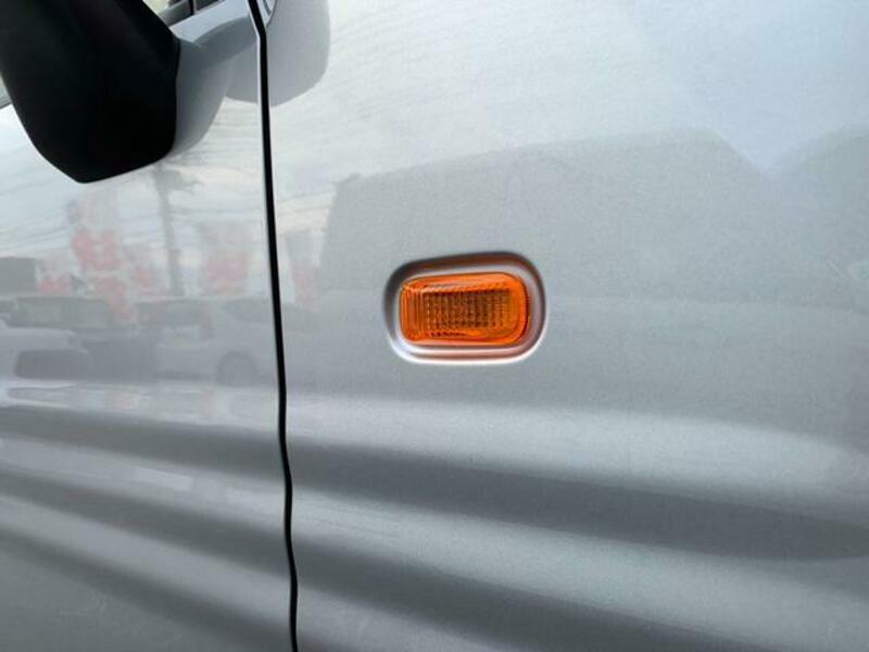 N-VAN