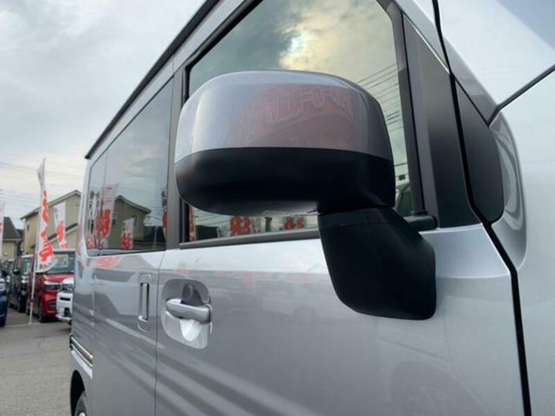 N-VAN