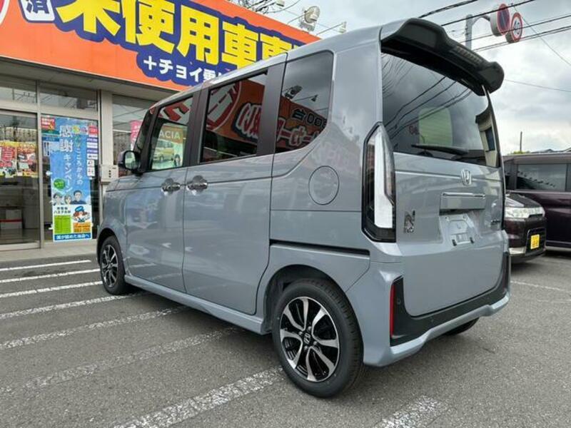 N BOX CUSTOM