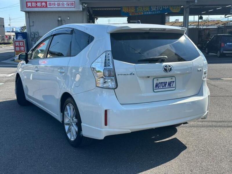 PRIUS ALPHA