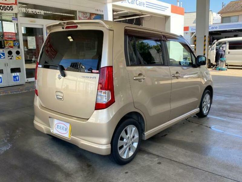WAGON R