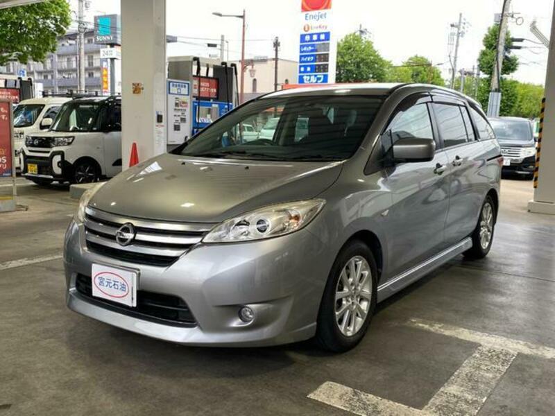 NISSAN LAFESTA