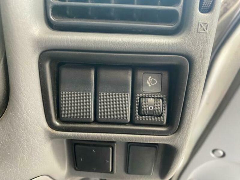 BONGO VAN