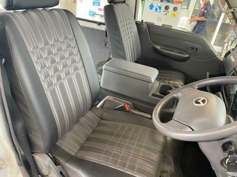 BONGO VAN