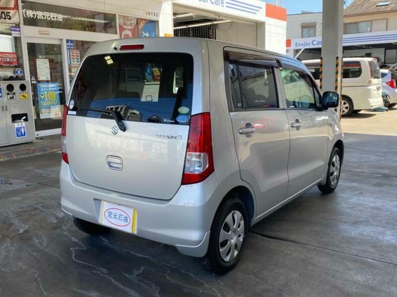 WAGON R