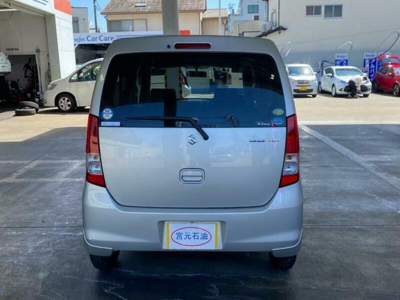 WAGON R