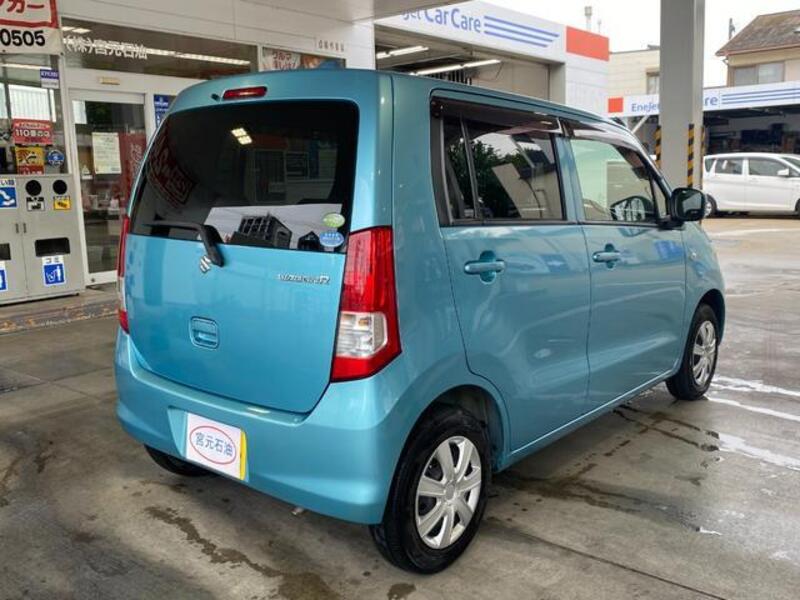 WAGON R