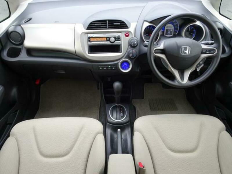 FIT HYBRID
