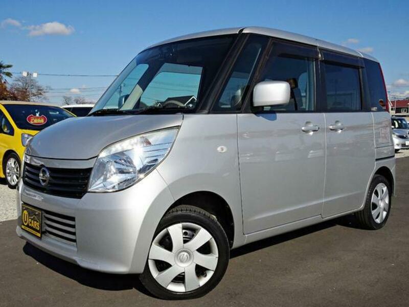 NISSAN ROOX