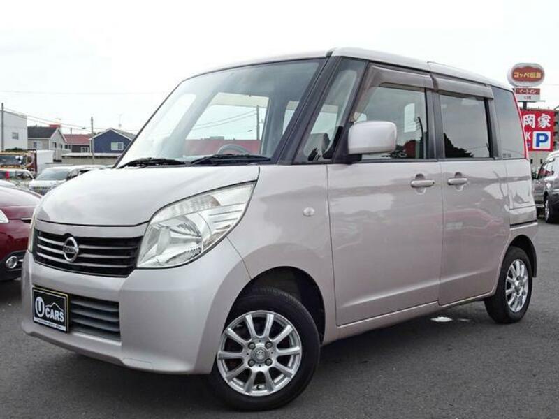 NISSAN ROOX