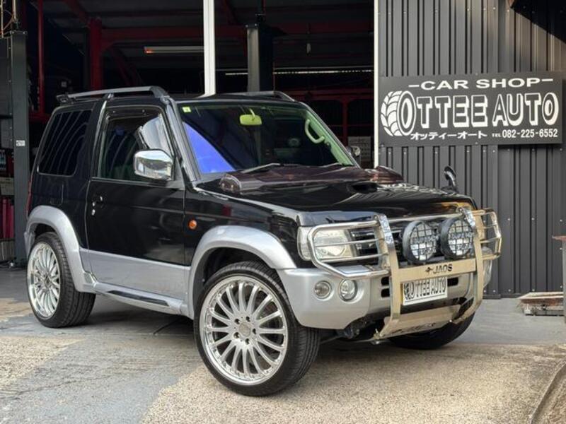 MITSUBISHI PAJERO MINI