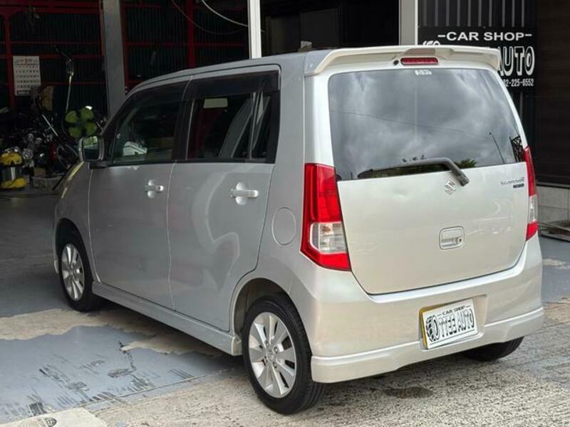 WAGON R