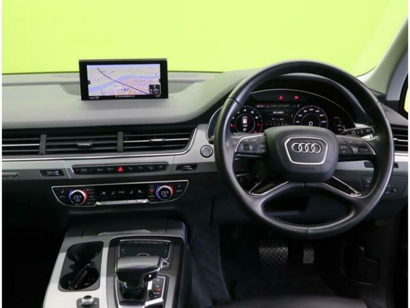 Q7