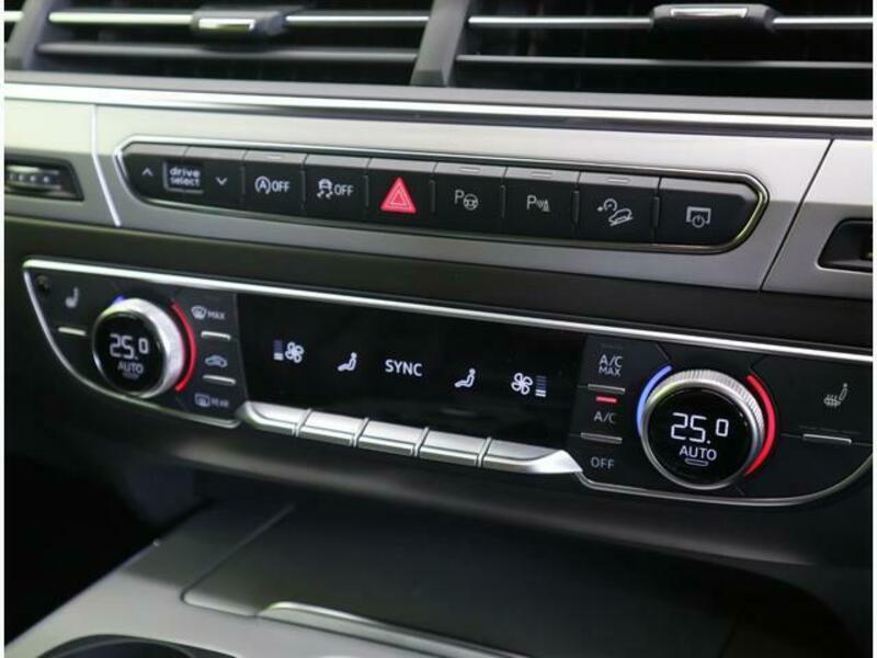 Q7
