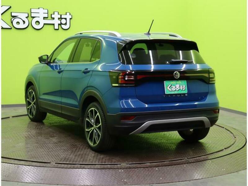 T CROSS