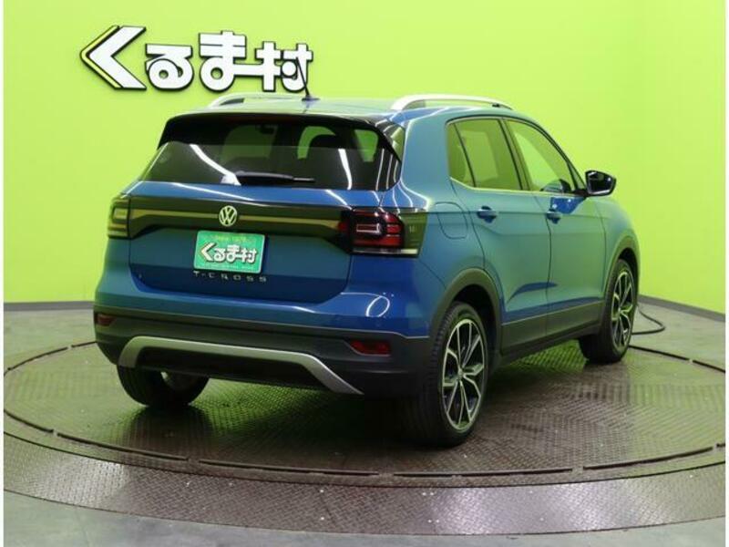 T CROSS