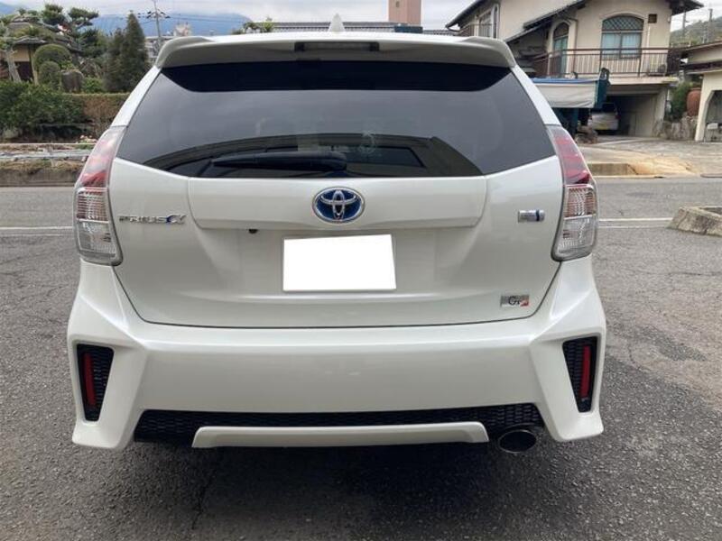 PRIUS ALPHA