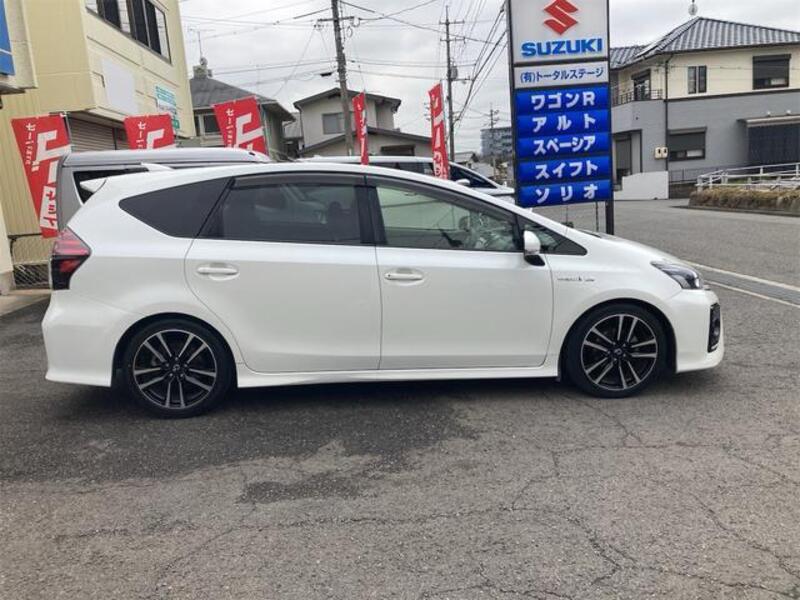 PRIUS ALPHA