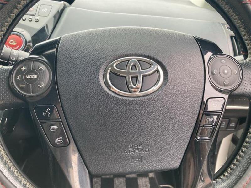 PRIUS ALPHA