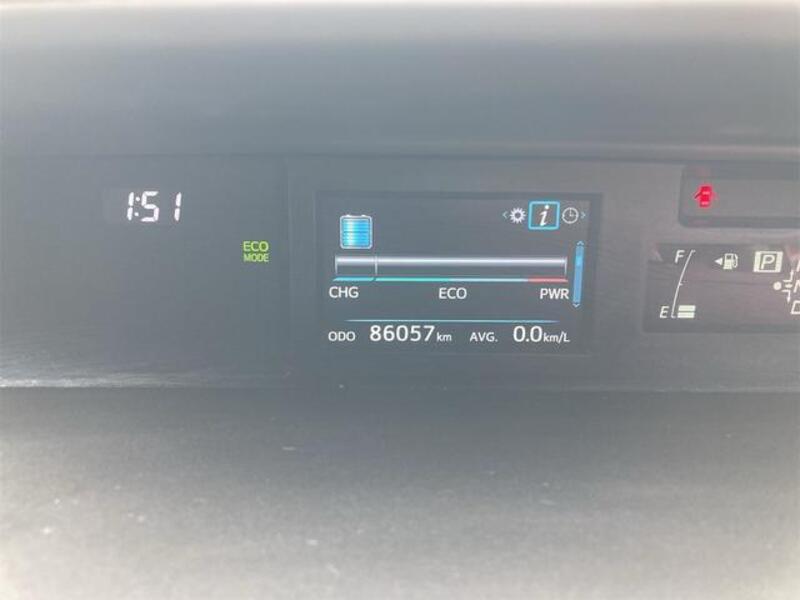 PRIUS ALPHA
