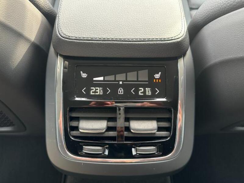 V90