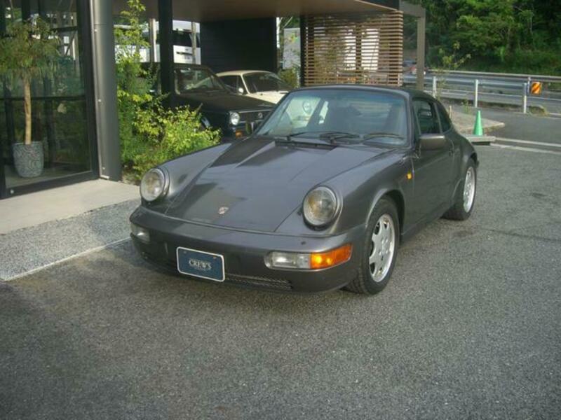 911