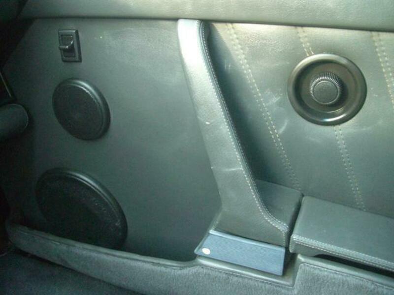 911