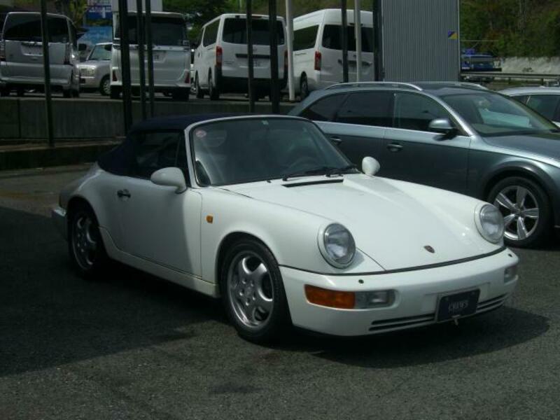911