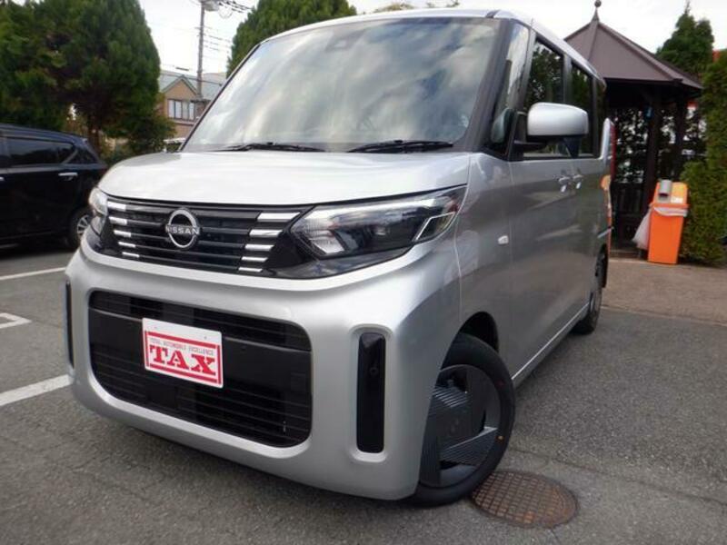 NISSAN ROOX