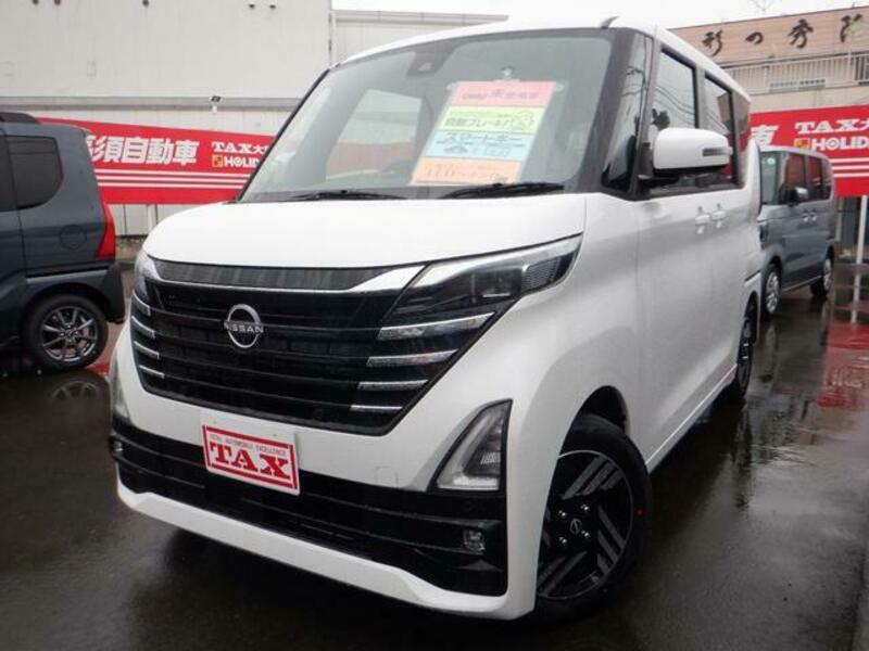 NISSAN ROOX
