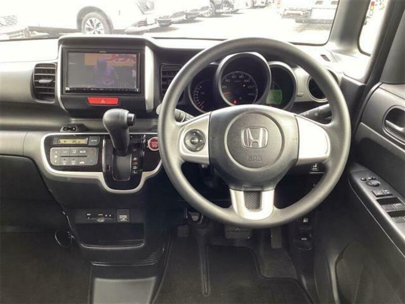 N BOX