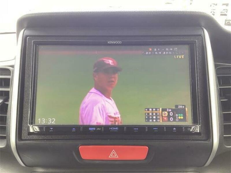 N BOX