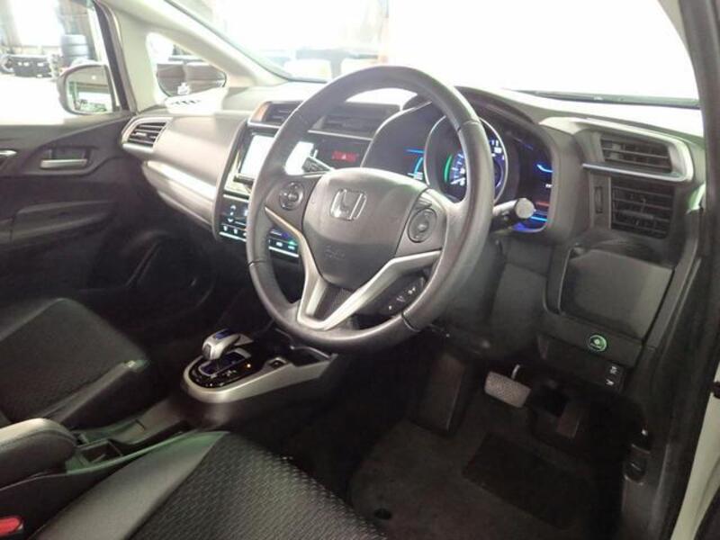 FIT HYBRID