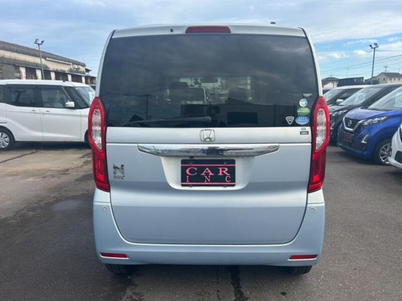 N BOX