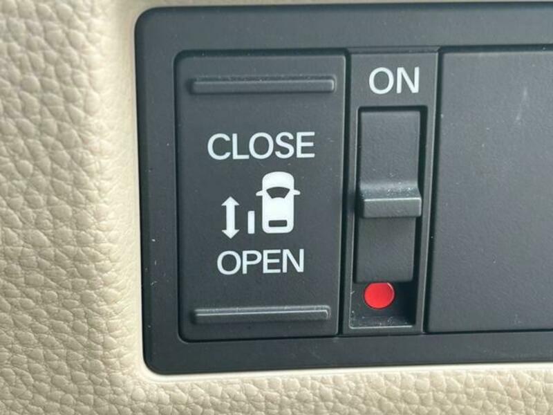 N BOX