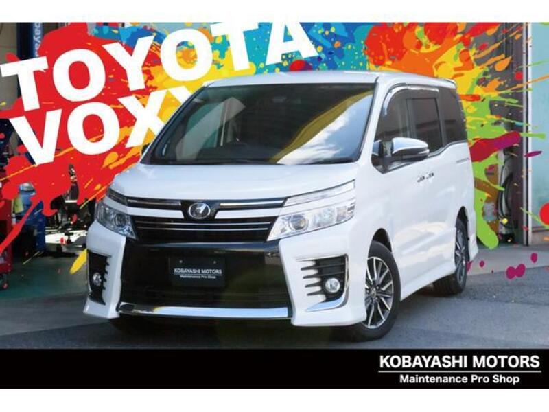 TOYOTA VOXY
