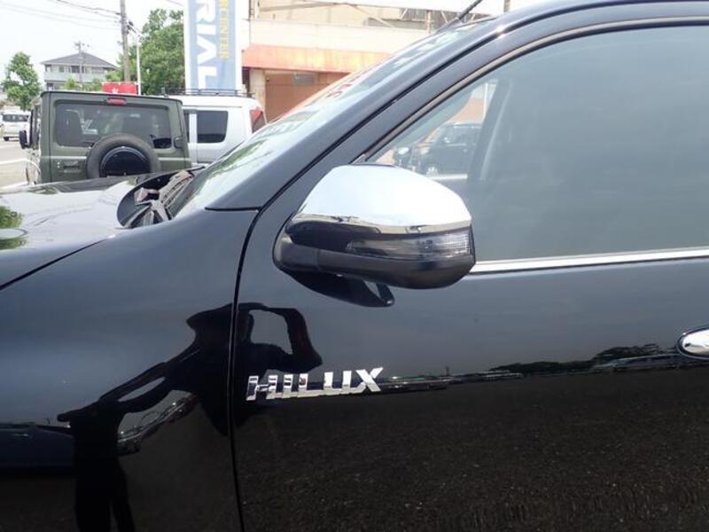 HILUX