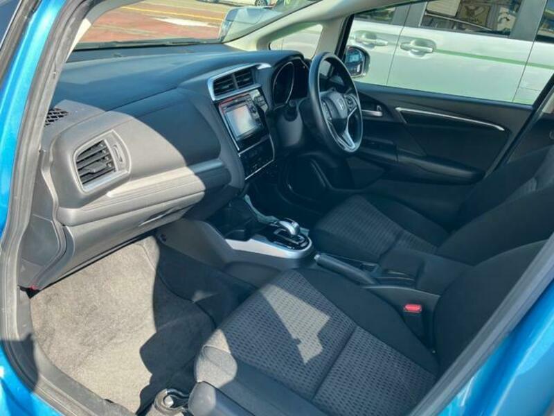 FIT HYBRID