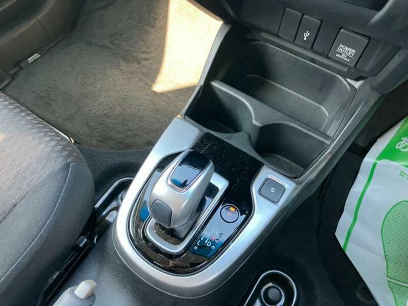 FIT HYBRID