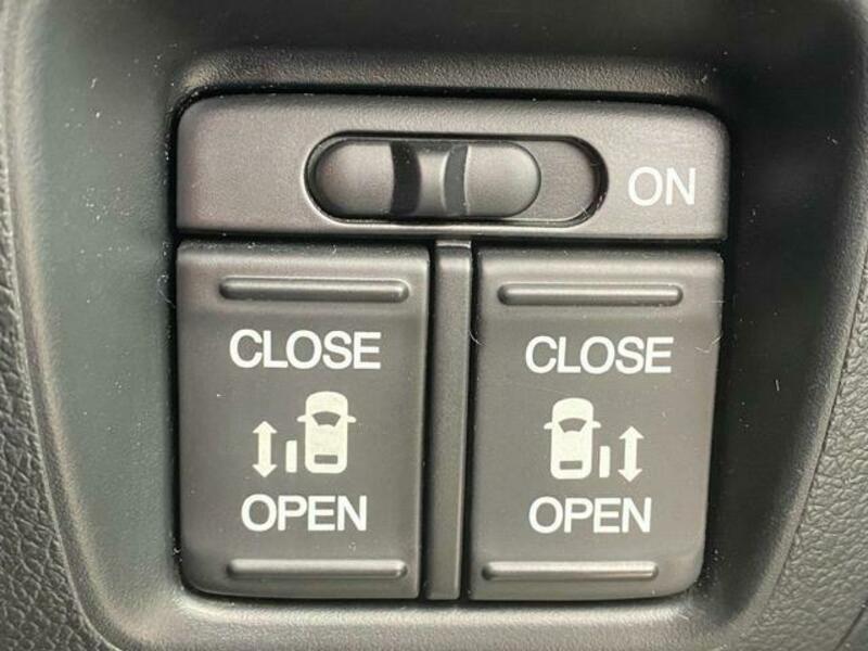 N BOX