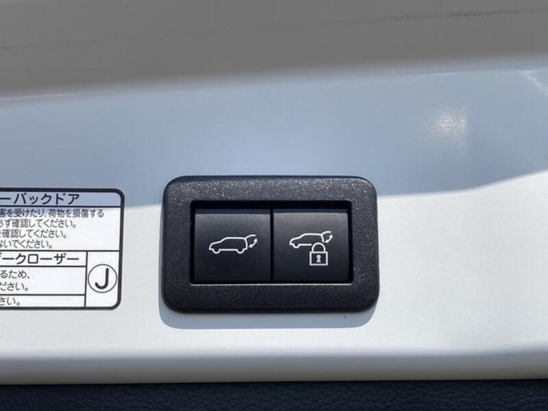 COROLLA CROSS