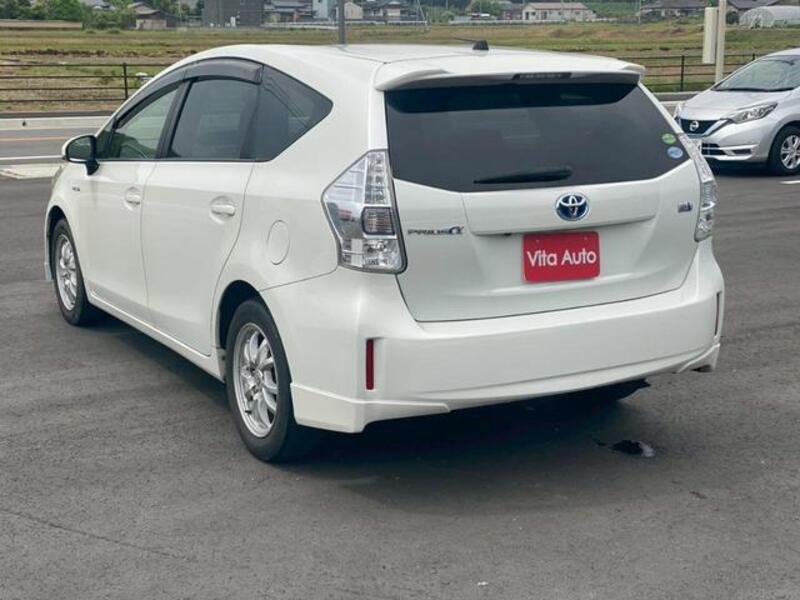 PRIUS ALPHA