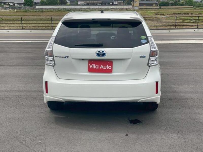PRIUS ALPHA