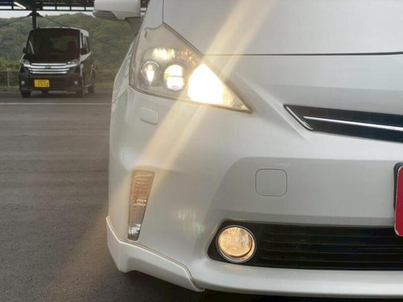 PRIUS ALPHA