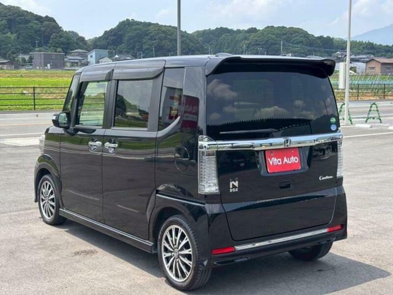 N BOX CUSTOM