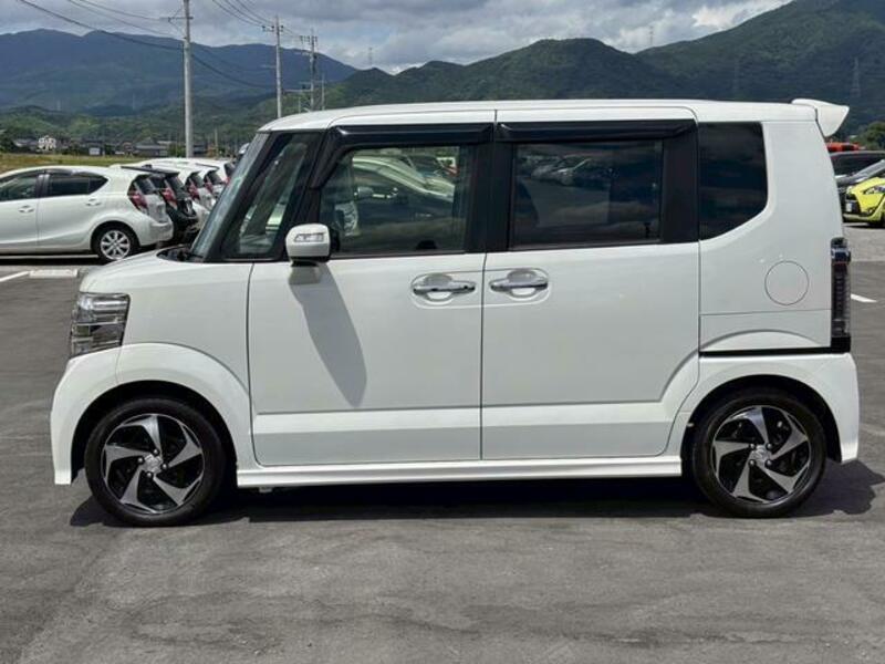 N BOX CUSTOM