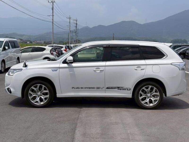 OUTLANDER PHEV