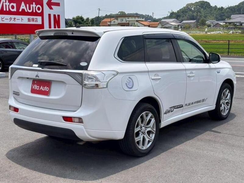 OUTLANDER PHEV
